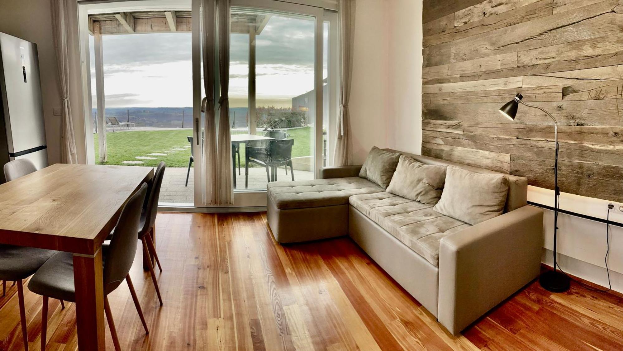 Terasse Jeruzalem Apartments Hermanci Экстерьер фото